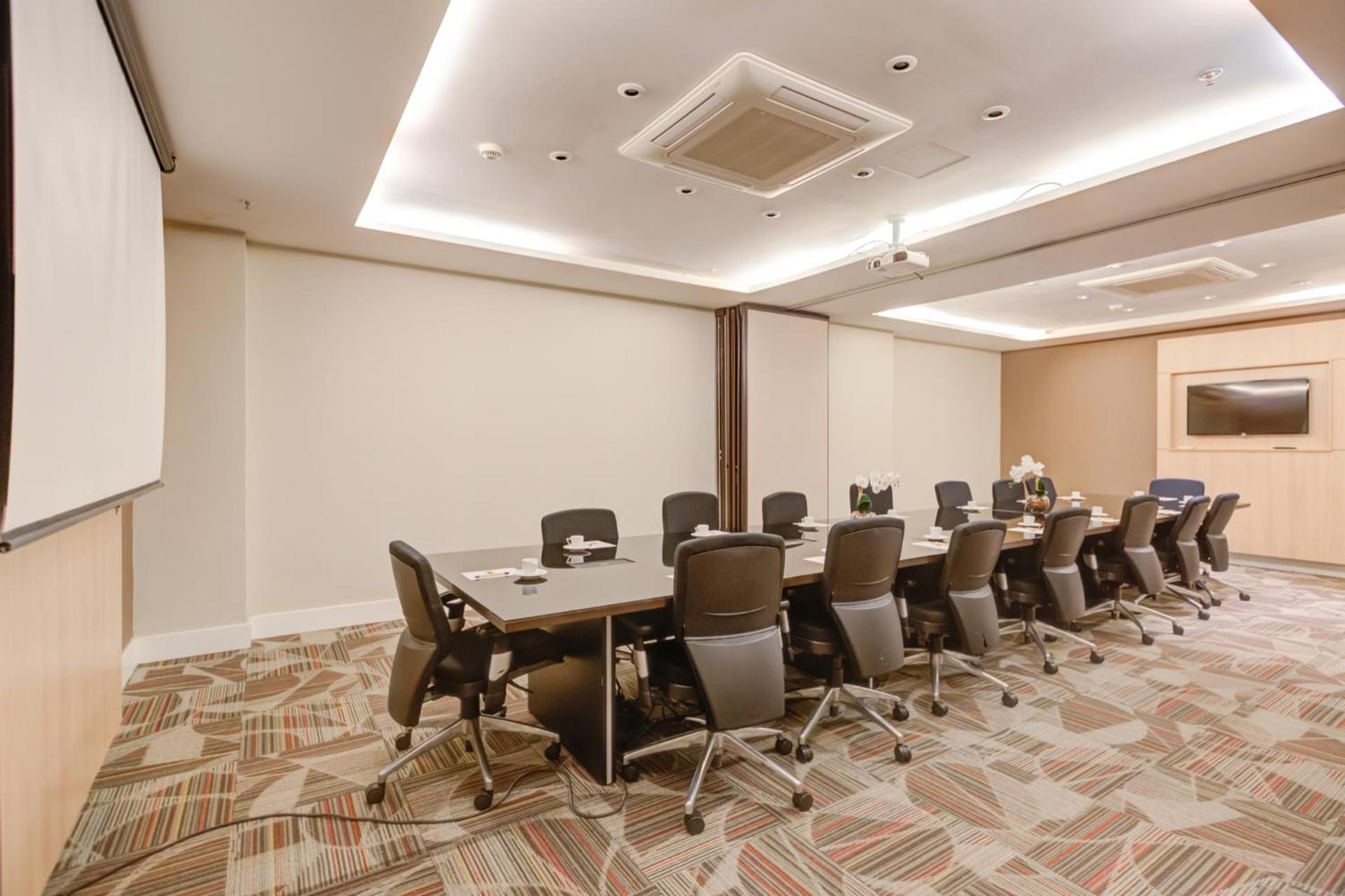 Hotel Ibis Barra Da Tijuca 3*